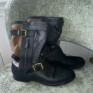 Burberry Boots